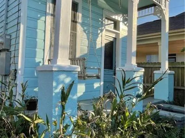 1517 Cambronne St, New Orleans, LA 70118