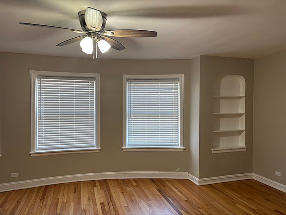 3rd image of 2815 W Berwyn Ave #1