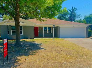 912 Daisy Ln, Irving, TX 75061