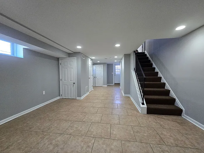999 Elton Ave — Photo 11