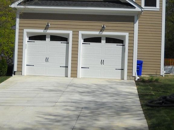 2nd image of 7828 Maryknoll Ave