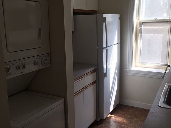 3rd image of 1716 Wallace St APT 301