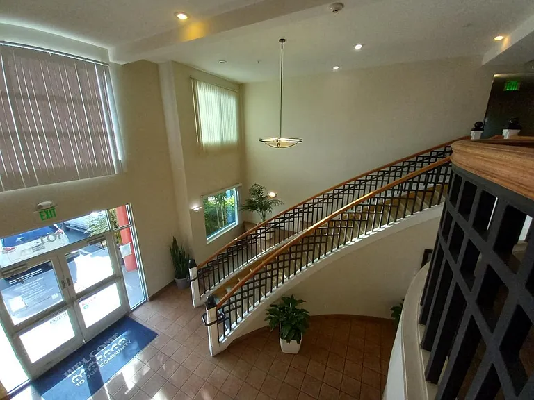 Borregas Court Apartments — Photo 13
