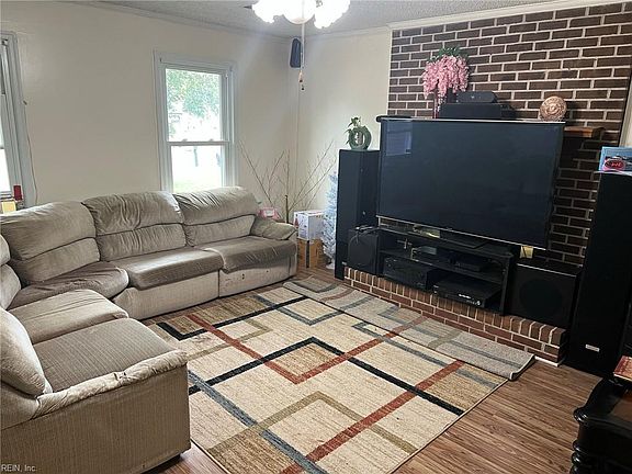 2nd image of 4840 Halwell Dr