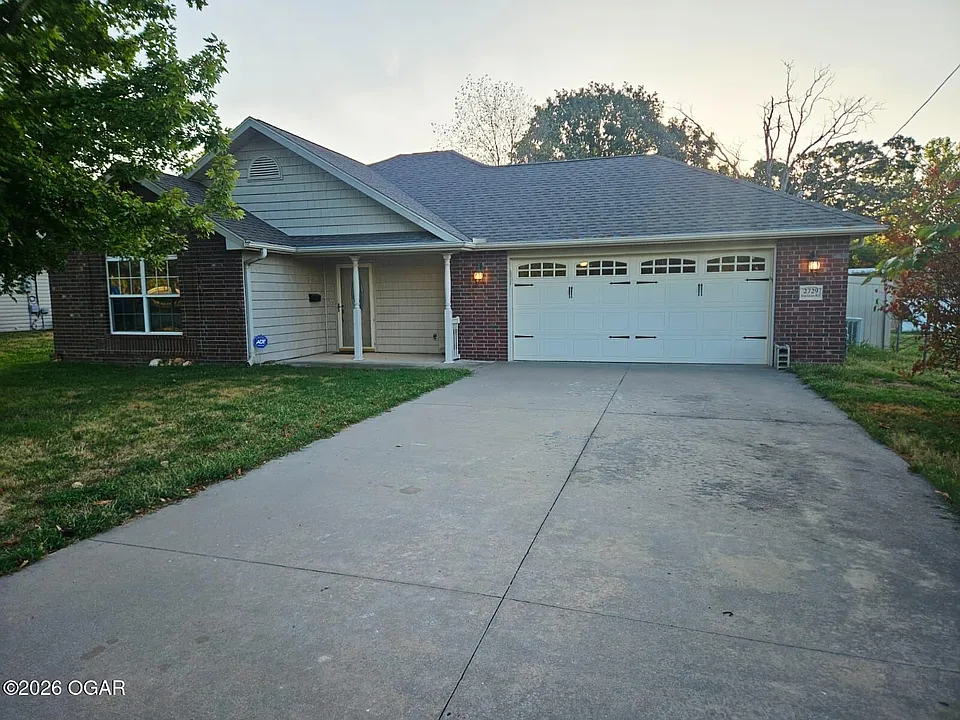 2729 Iron Gates Rd