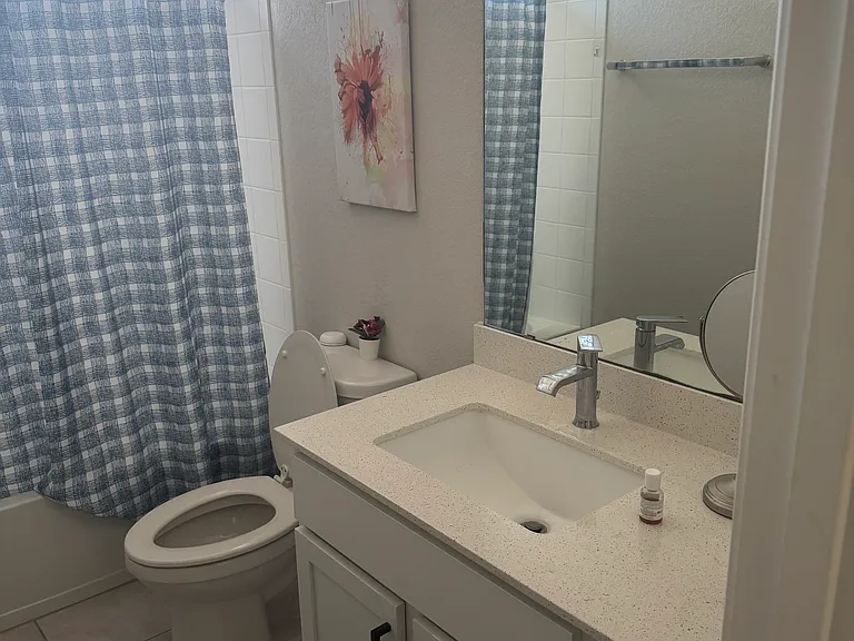 Aventura Ave — Photo 4