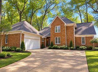 880 Fair Oaks Dr, Collierville, TN 38017