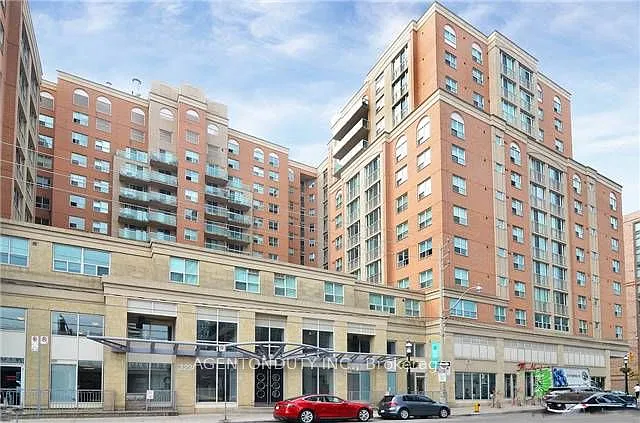 The Richmond Condos — Photo 1