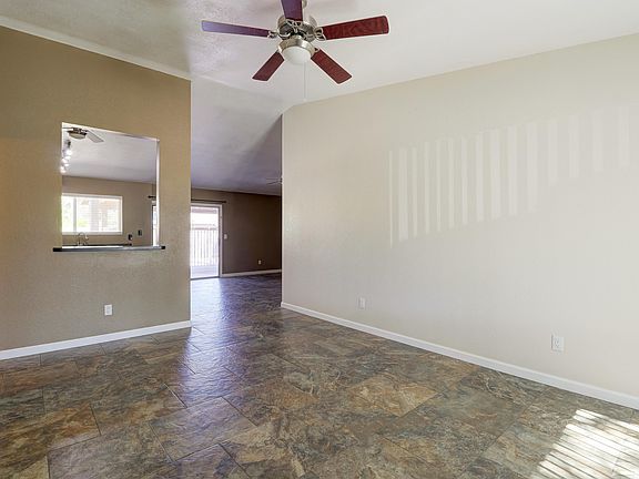 4th image of 936 N Sericin Cir