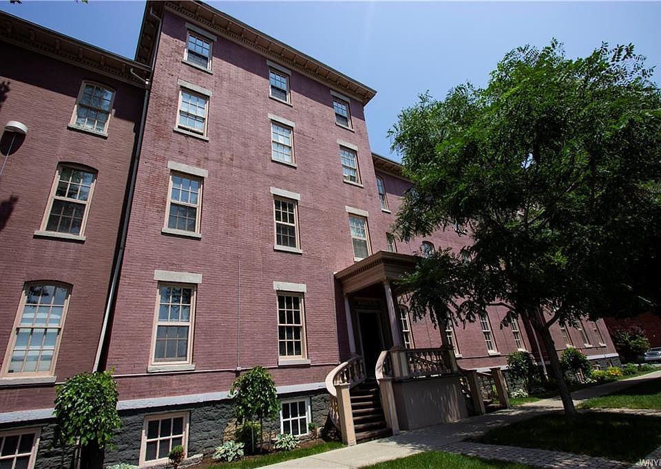 1st image of 125 Edward St APT 1H