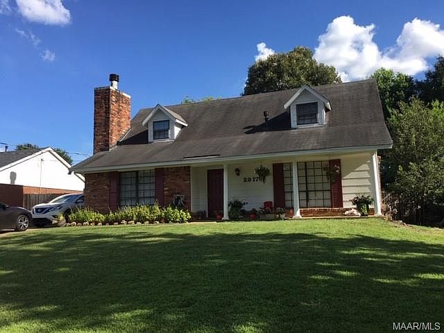 2nd image of 2917 Woodforest Ln