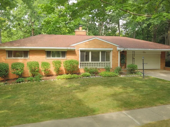 2114 Needham Rd, Ann Arbor, MI 48104