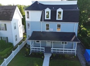 125 Sibley Ave #B, Ardmore, PA 19003