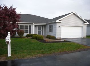 427 Hawley Dr, Canandaigua, NY 14424