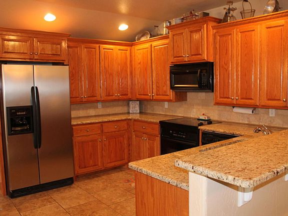 5th image of 8105 El Paso Dr