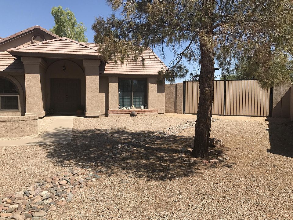 1st image of 7832 W Willow Ave
