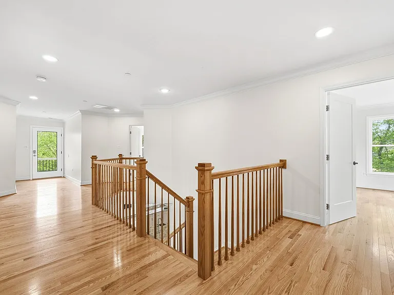 5116 Shore Dr — Photo 86