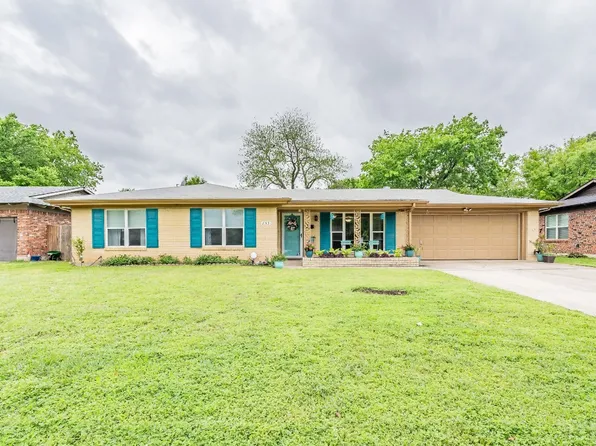 853 Lee Dr, Bedford, TX 76022