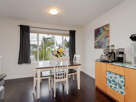 4th image of 6894 Beaton Rd