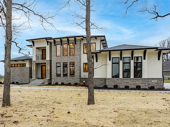 3rd image of 4094 Chapel Hill Ct