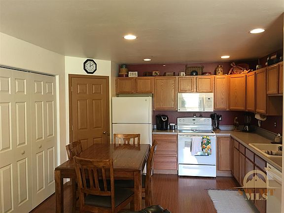 5th image of 111 N Shore Dr APT 3