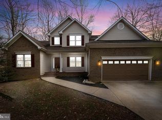 100 Crystal Ct, Locust Grove, VA 22508