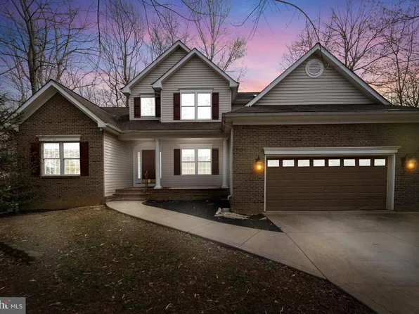 100 Crystal Ct, Locust Grove, VA 22508
