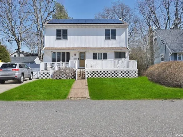 181 W 4th Street, Deer Park, NY 11729