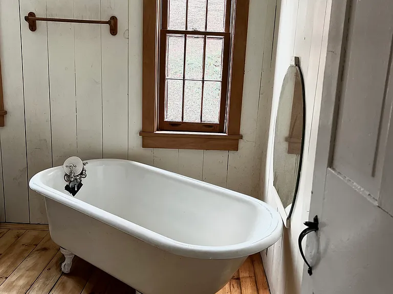 1904 W Hill Rd — Photo 12