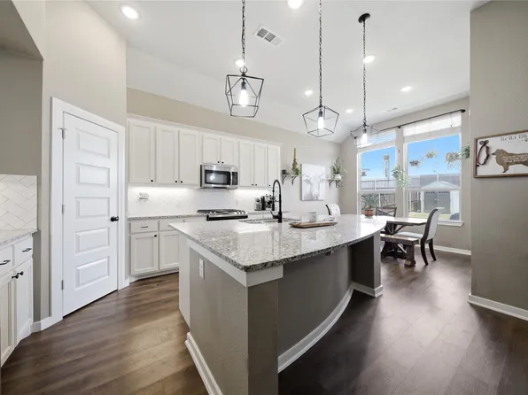 2127 Mossbrook Dr, Royse City, TX 75189