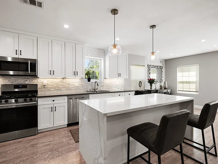5655 Natick Ave — Photo 6