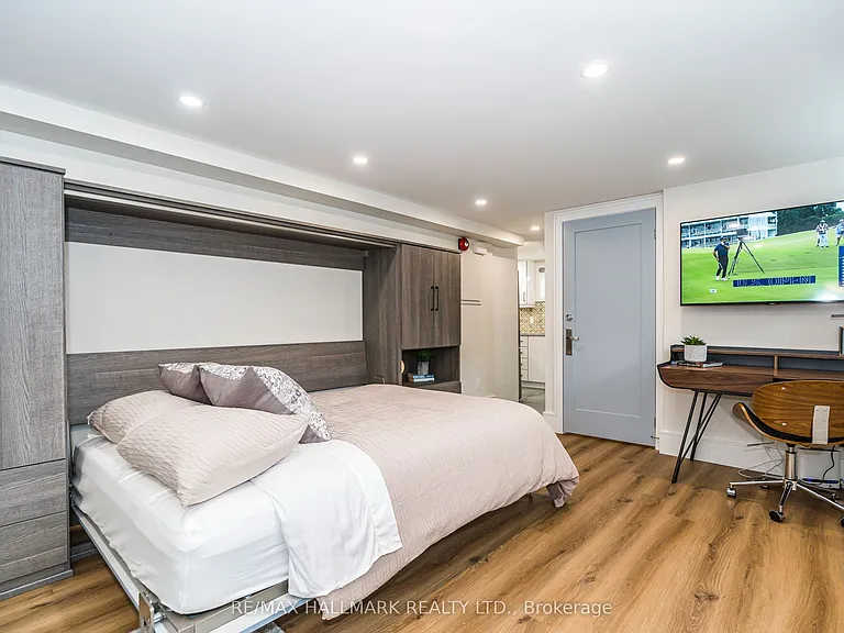 202 Rusholme Rd #HOUSE — Photo 6