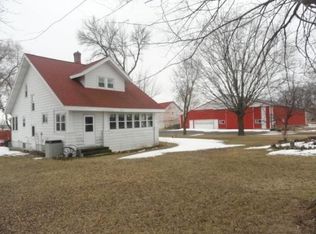 W9185 Currie Rd, Portage, WI 53901
