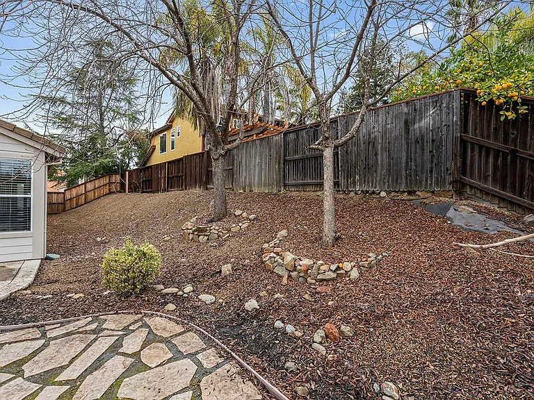 129 Biscayne Way — Photo 39
