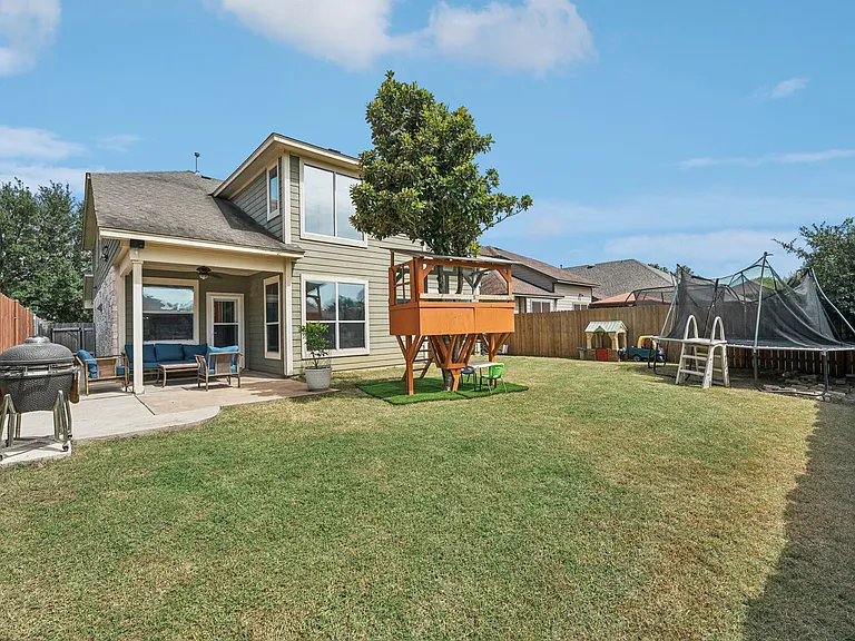 110 Farm House Rd — Photo 39