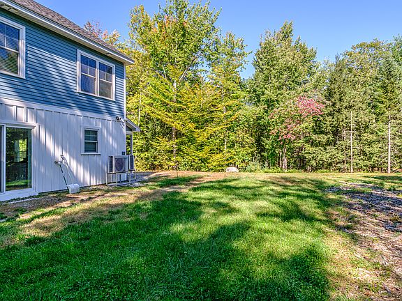 5th image of 22 Harmon Rd #1