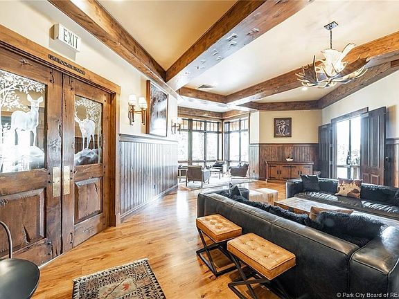 4th image of 2280 Deer Valley Dr E #241