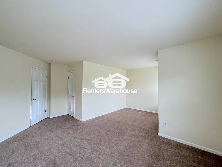 3711 Bay Cres — Photo 26