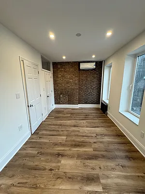 Rented by New York Realty | media 23