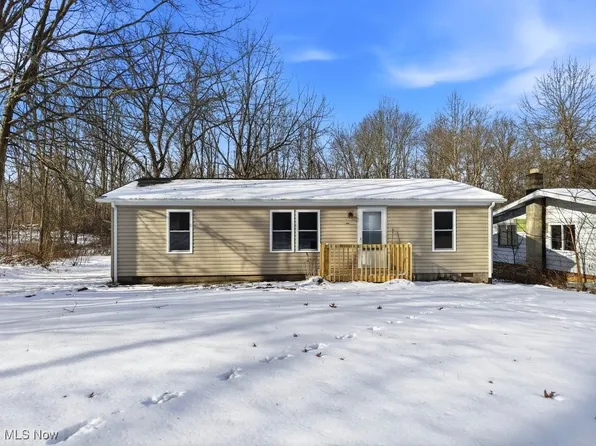 6809 Sumner Rd, Ravenna, OH 44266