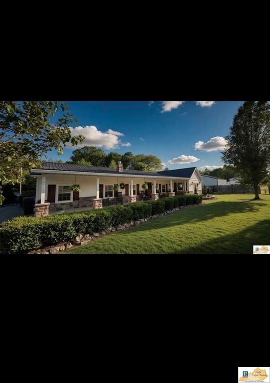 15769-15825 Liberty Rd, Columbia, KY - View 2