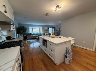 (Undisclosed Address), Glen Oaks, NY 11004