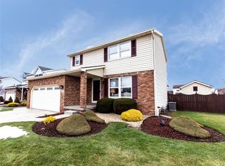221 Hillpine Rd, Cheektowaga, NY 14227