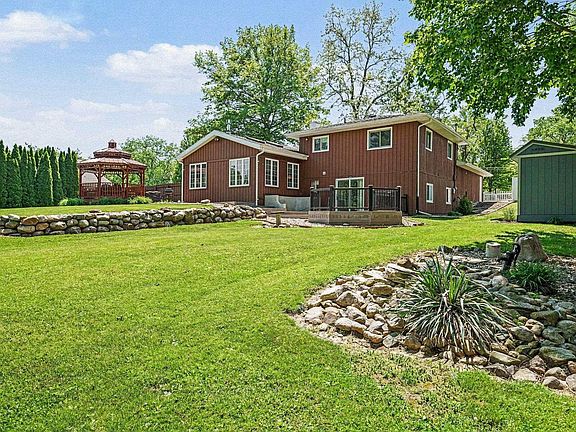3rd image of 14349 Ireland Rd