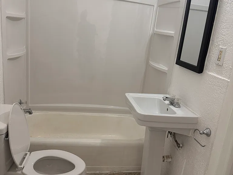 314 W Central Ave #1 — Photo 6