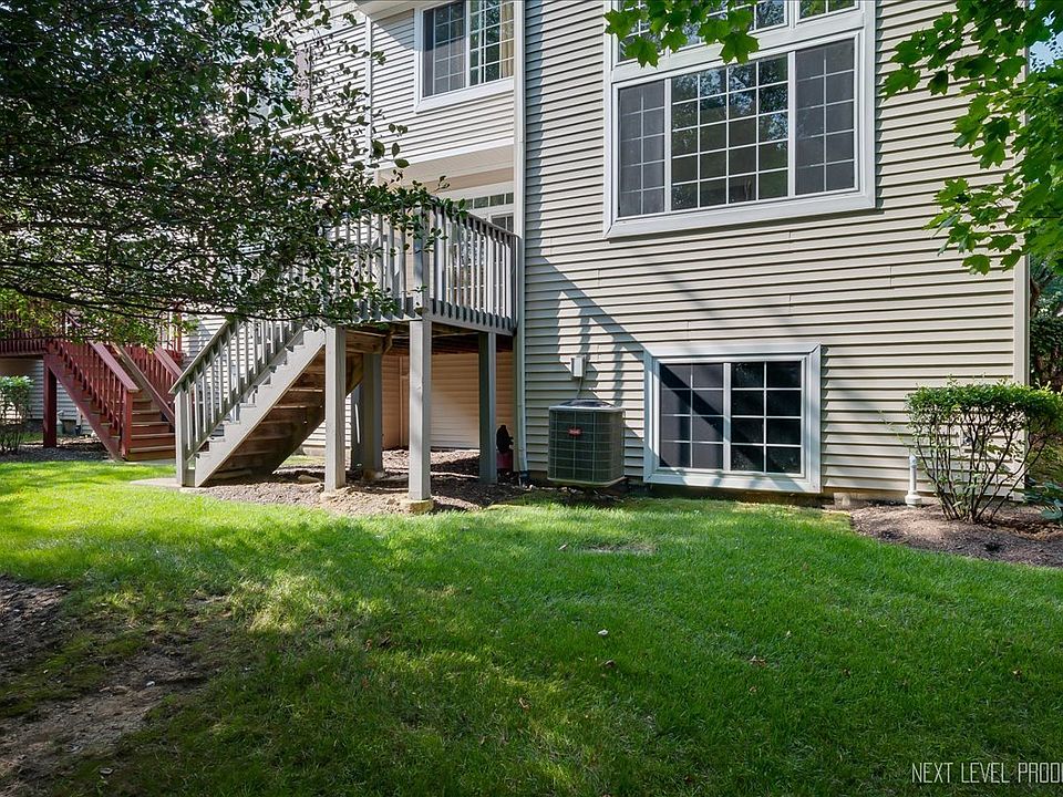 2nd image of 272 Remington Dr