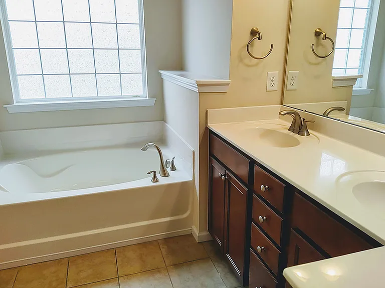 320 Hammond Oak Ln — Photo 14