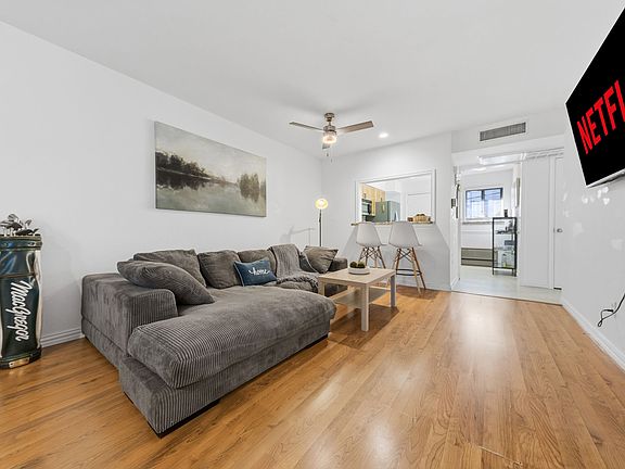 2nd image of 5057 Les Chateaux Dr APT 245