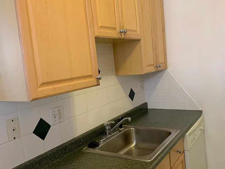 52 Garden St #7 — Photo 3
