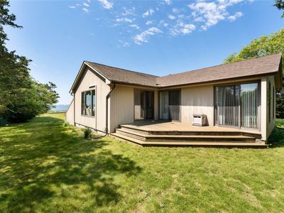 18 Last Lane, Hampton Bays, NY, 11946